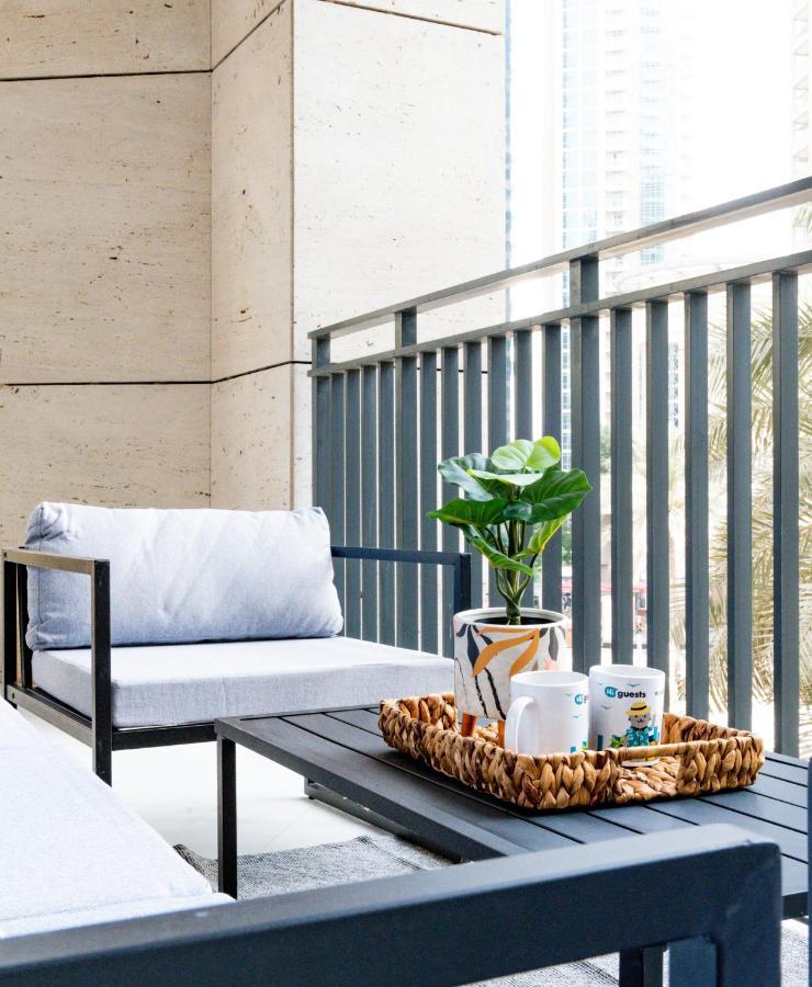 Higuests - Elegant Apt With Terrace Minutes From Burj Khalifa ドバイ エクステリア 写真