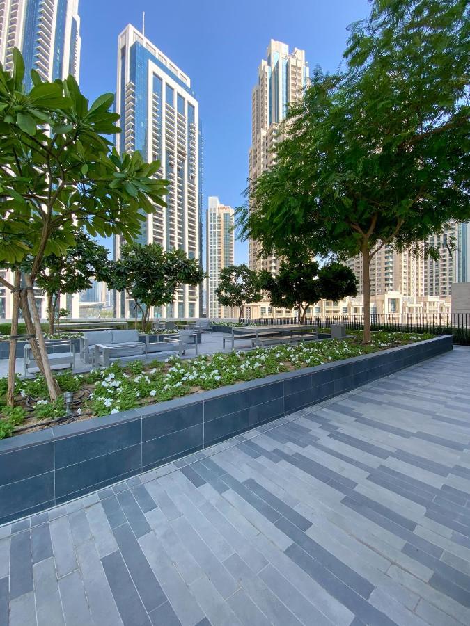 Higuests - Elegant Apt With Terrace Minutes From Burj Khalifa ドバイ エクステリア 写真