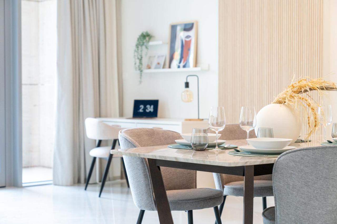 Higuests - Elegant Apt With Terrace Minutes From Burj Khalifa ドバイ エクステリア 写真