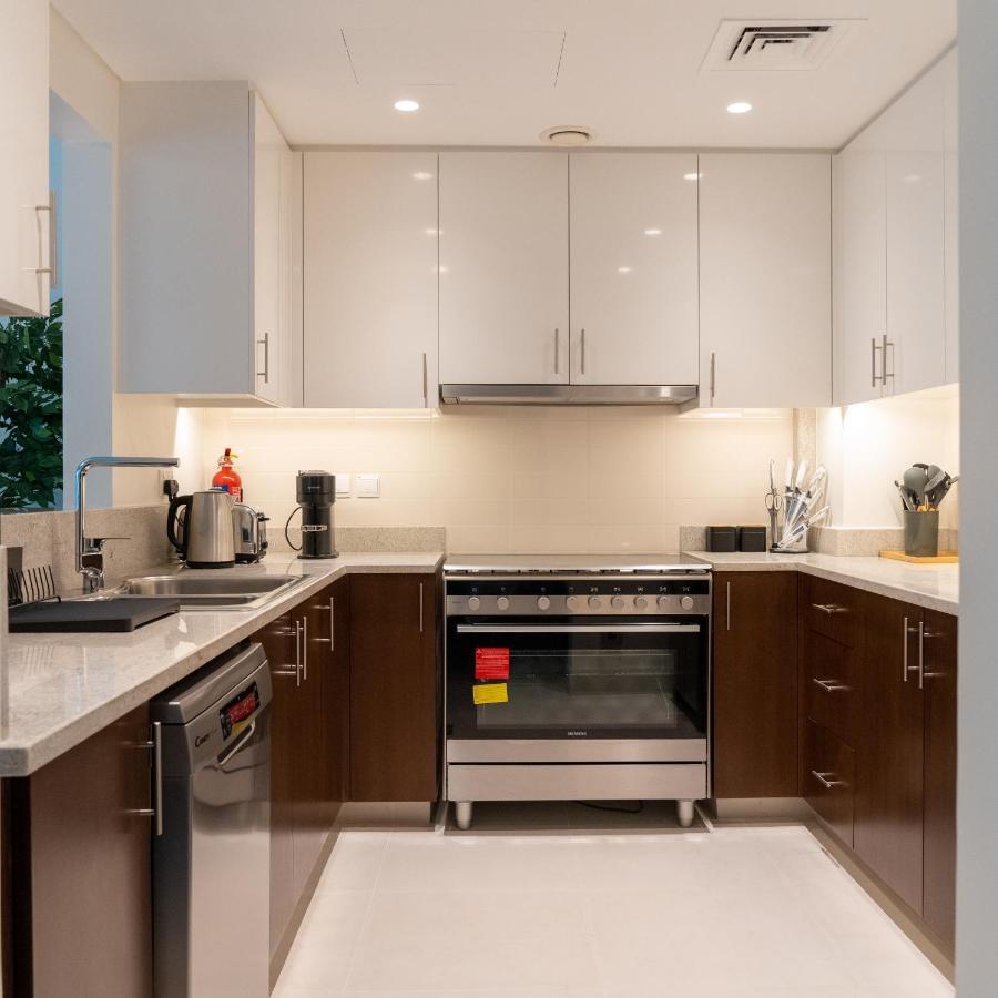 Higuests - Elegant Apt With Terrace Minutes From Burj Khalifa ドバイ エクステリア 写真